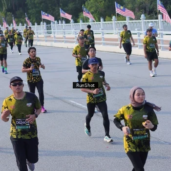 Runner Photo 7133522