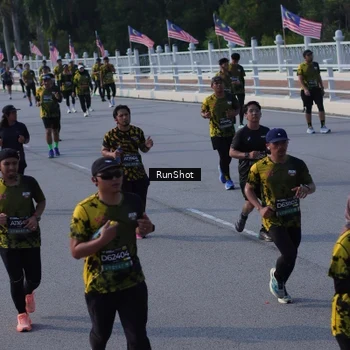 Runner Photo 7133528