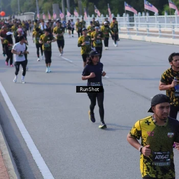 Runner Photo 7133536