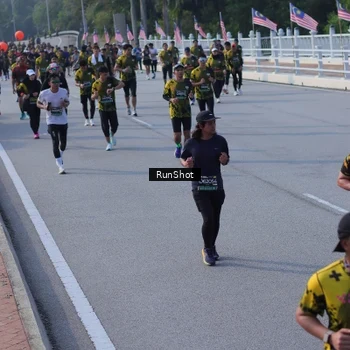 Runner Photo 7133542
