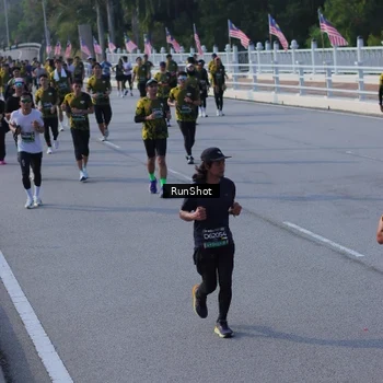Runner Photo 7133548