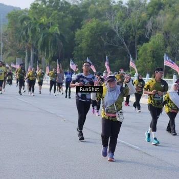 Runner Photo 7133550