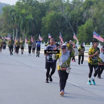 Runner Photo 7133551