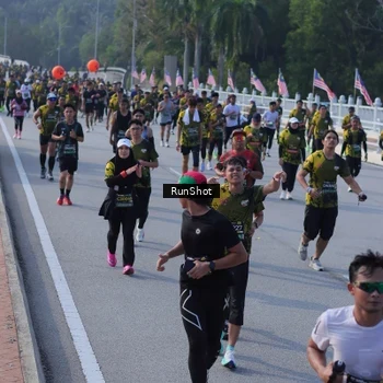 Runner Photo 7133571