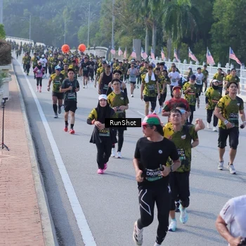 Runner Photo 7133573