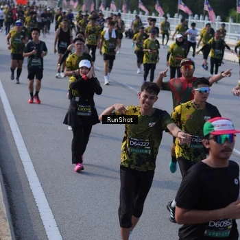 Runner Photo 7133588