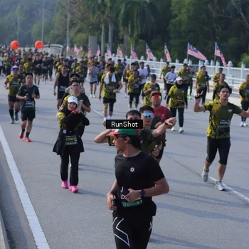 Runner Photo 7133618