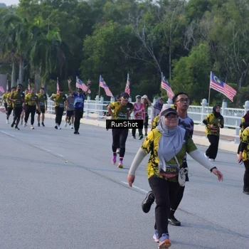 Runner Photo 7133659