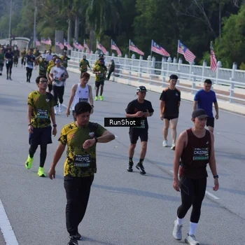 Runner Photo 7133663