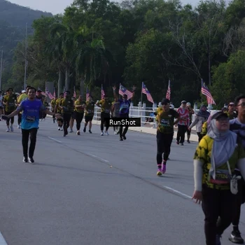 Runner Photo 7133680