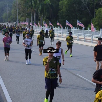 Runner Photo 7133681