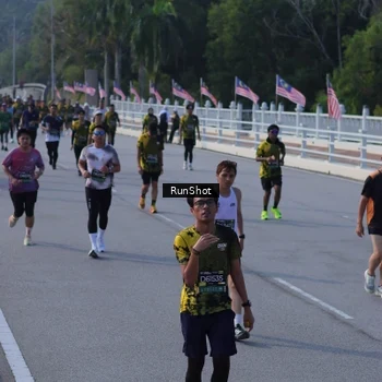 Runner Photo 7133682
