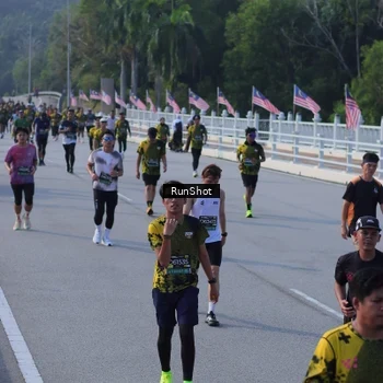 Runner Photo 7133684