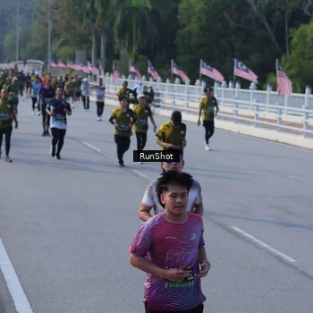 Runner Photo 7133691