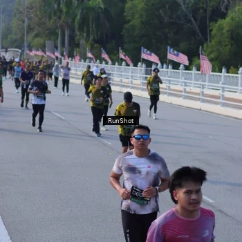 Runner Photo 7133697