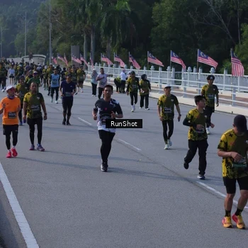 Runner Photo 7133711