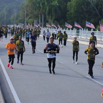 Runner Photo 7133715