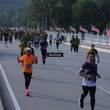 Runner Photo 7133726