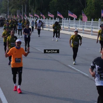 Runner Photo 7133728