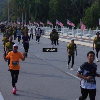 Runner Photo 7133738