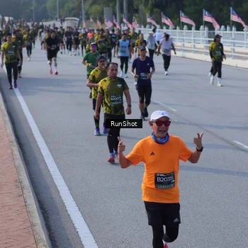 Runner Photo 7133743