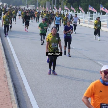 Runner Photo 7133746