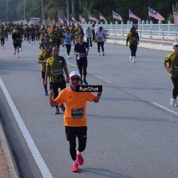 Runner Photo 7133750