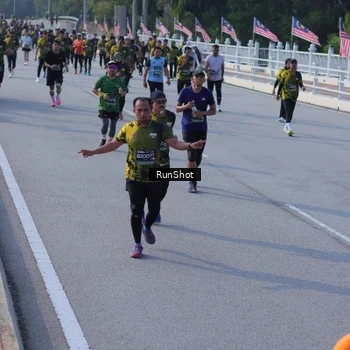 Runner Photo 7133752