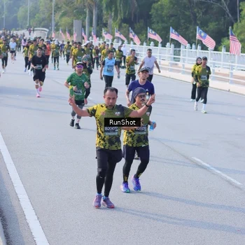 Runner Photo 7133755