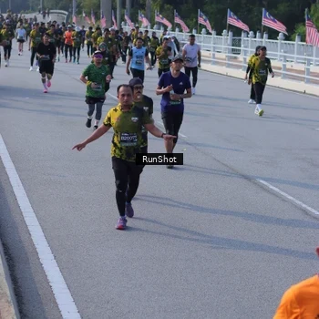 Runner Photo 7133756