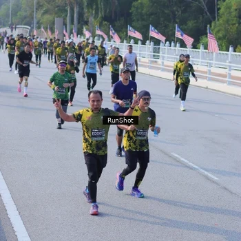 Runner Photo 7133760