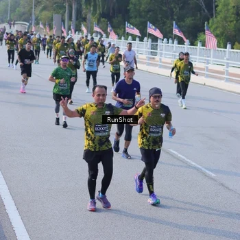 Runner Photo 7133762