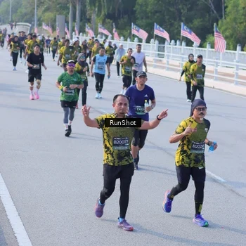 Runner Photo 7133763