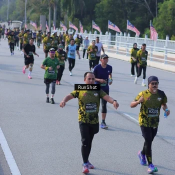 Runner Photo 7133764