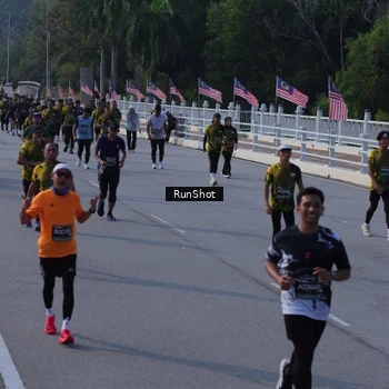 Runner Photo 7133766