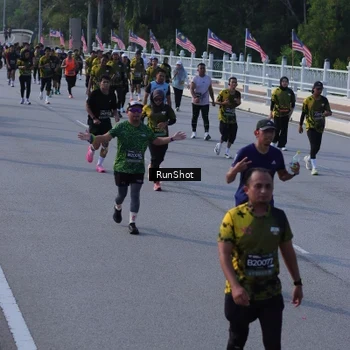 Runner Photo 7133776