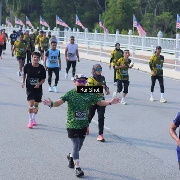 Runner Photo 7133793