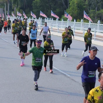 Runner Photo 7133795