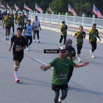Runner Photo 7133813