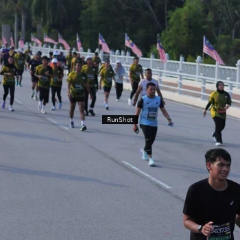 Runner Photo 7133816
