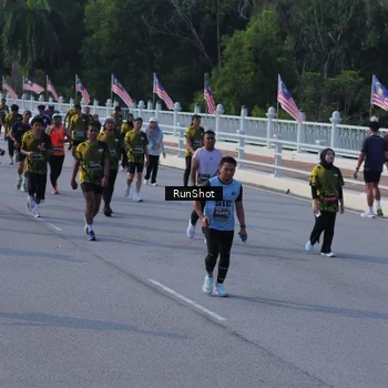 Runner Photo 7133828