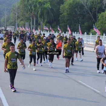 Runner Photo 7133833