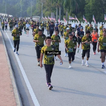 Runner Photo 7133843