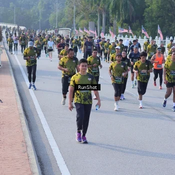 Runner Photo 7133844