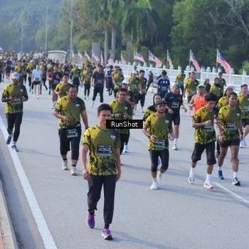 Runner Photo 7133848