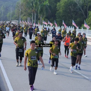 Runner Photo 7133851