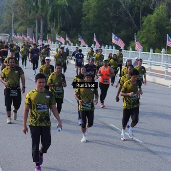 Runner Photo 7133856
