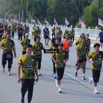 Runner Photo 7133859