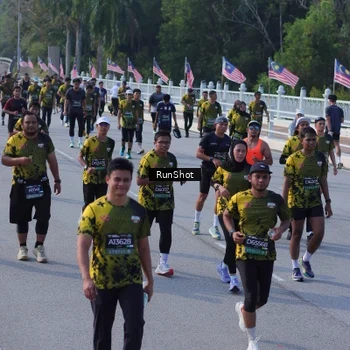 Runner Photo 7133865