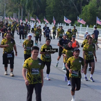 Runner Photo 7133871